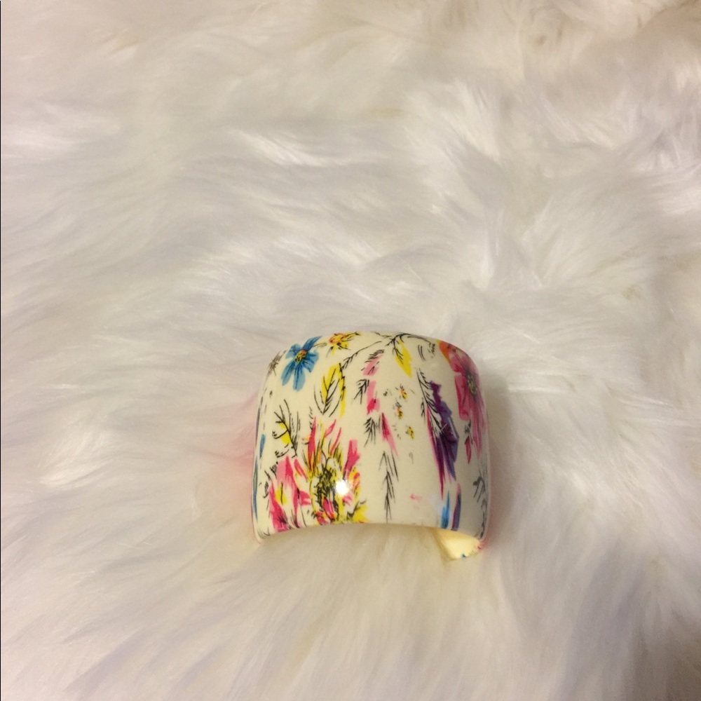 Cuff bracelet